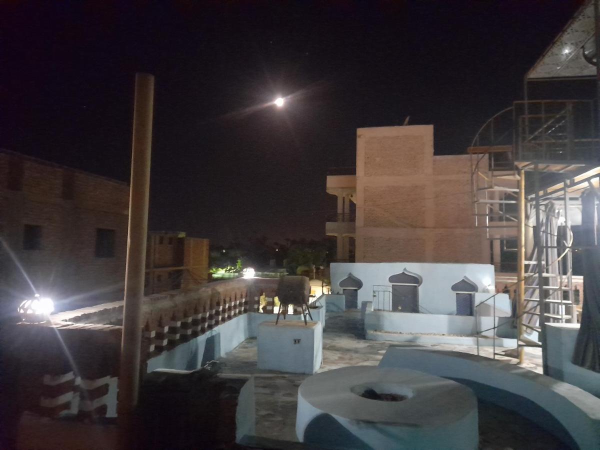 Alaa Aldin Flats Lägenhet Luxor Exteriör bild